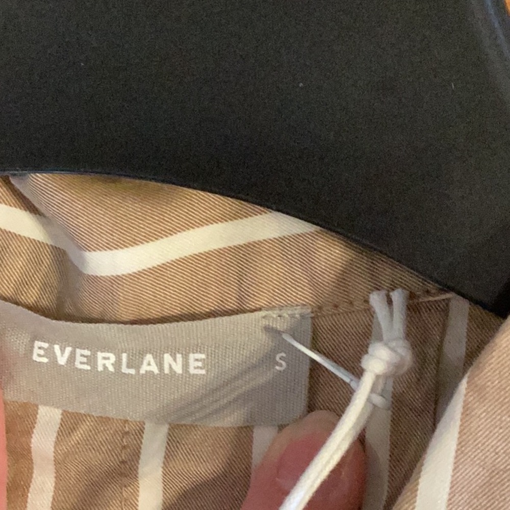 Everlane boxy cotton tan and white striped button down pajamas top. ❗️NEW. Sz SM - Picture 11 of 11